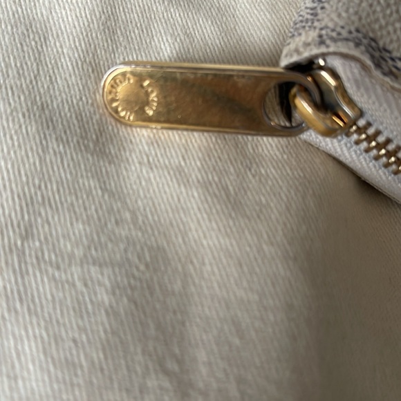 Louis Vuitton Damier Azur Zippy Wallet - Picture 6 of 8